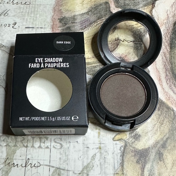 MAC COSMETICS BNIB DARK EDGE Satin eyeshadow Eye Shadow Very Rare!